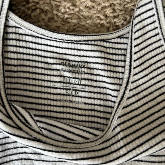 Bundle of 3 Maternity Tank Tops - Picture 4 of 4